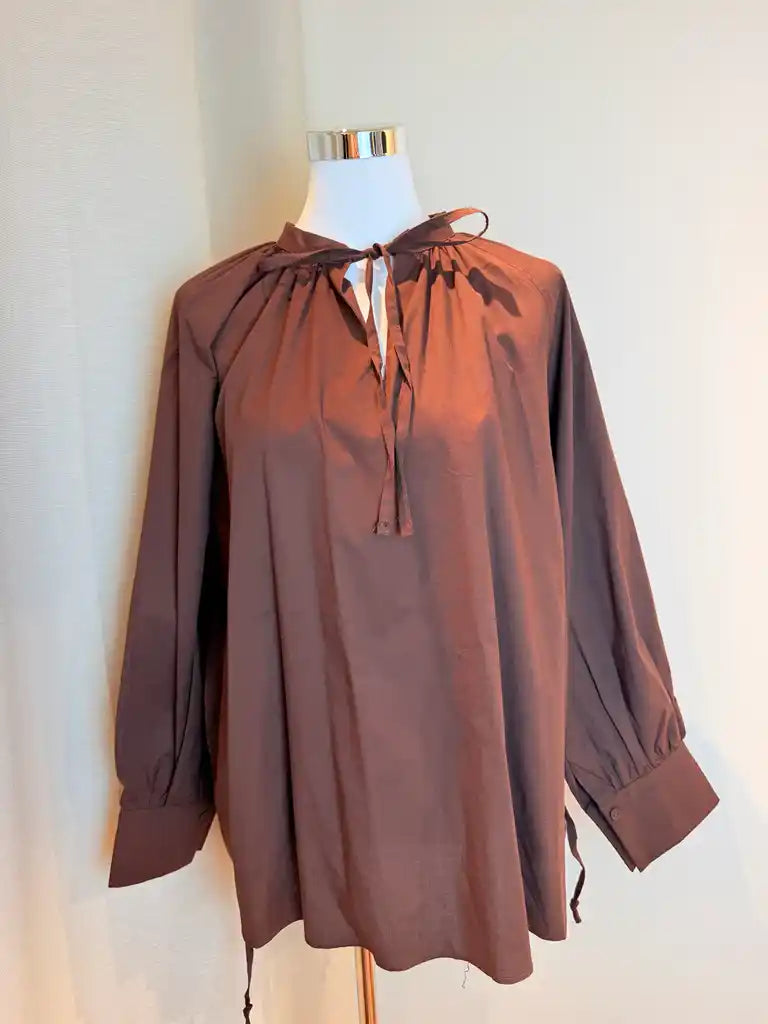 Chemise à nouer