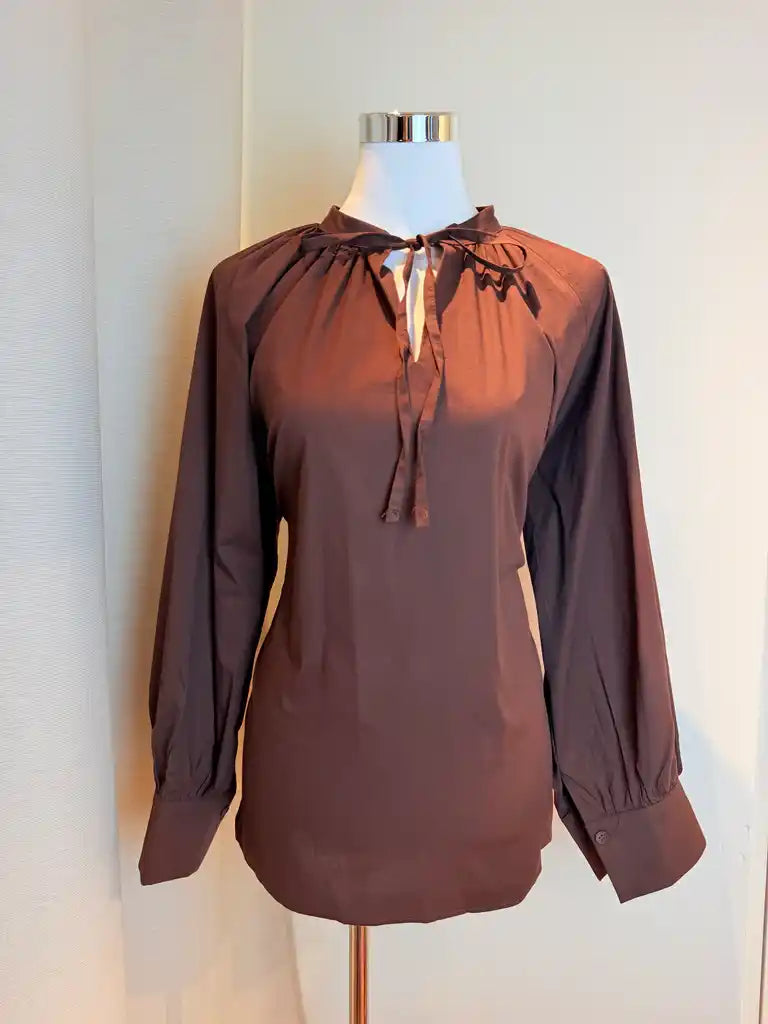 Chemise à nouer